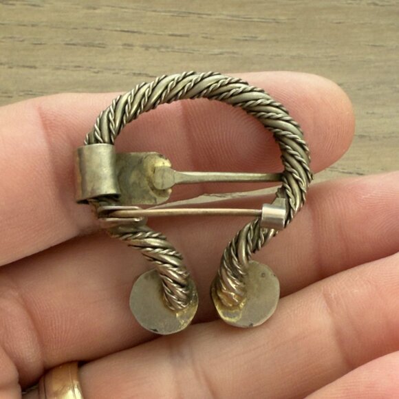 Vintage Latvian Designer Brooch Pin Viking Baltic Stone Metal Brass Tone - Picture 4 of 8